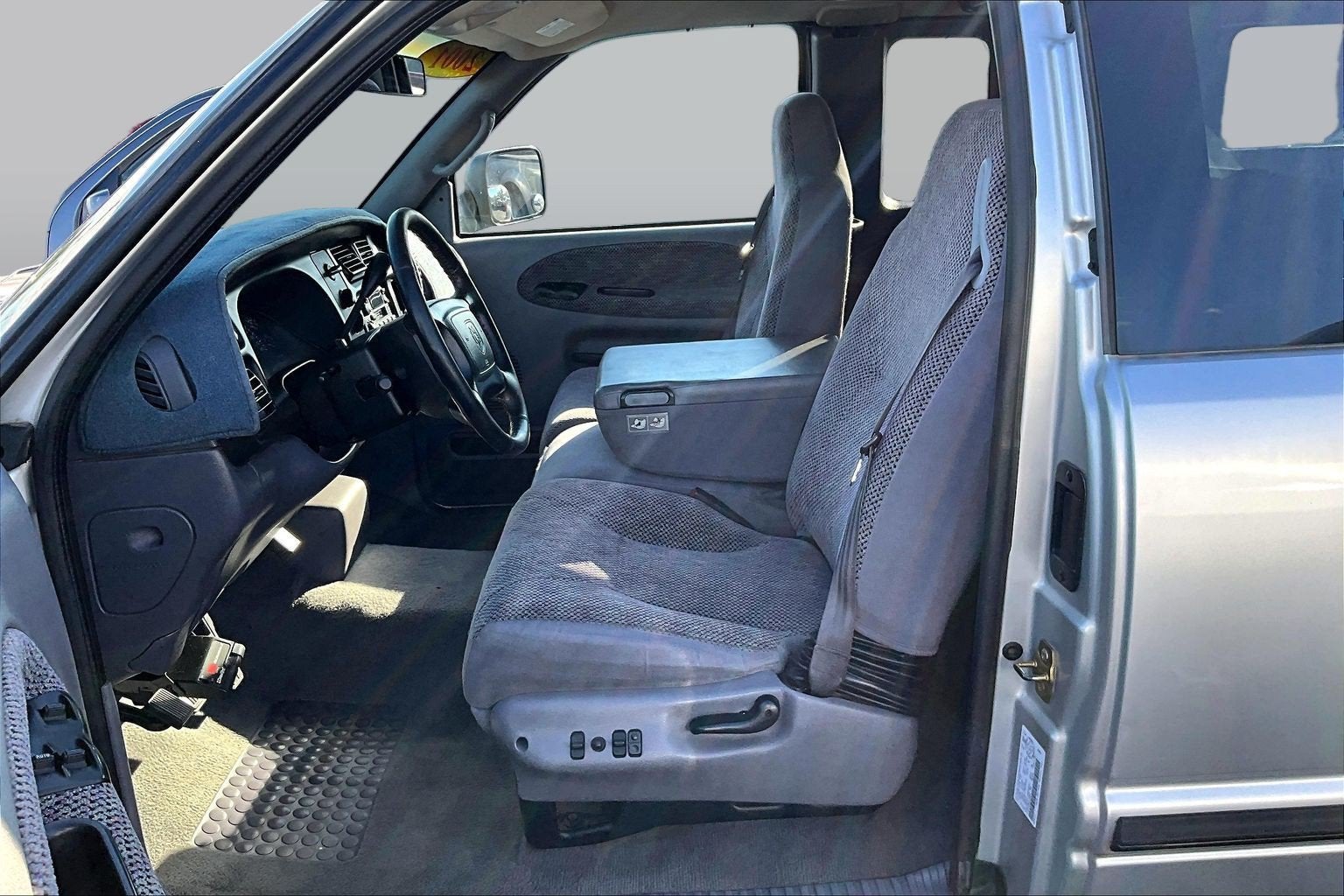 2001 Dodge Ram 2500 Base