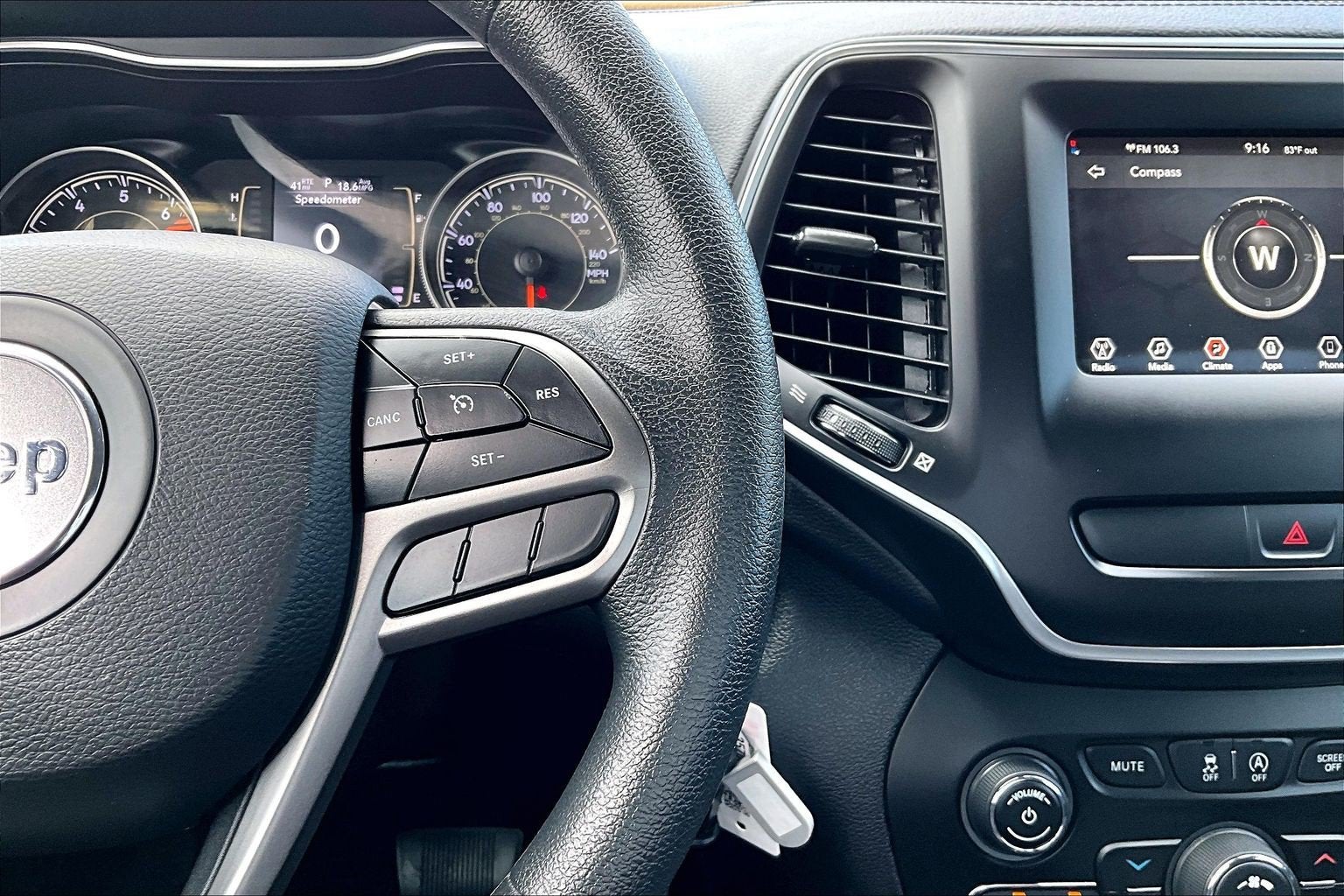 2020 Jeep Cherokee Latitude