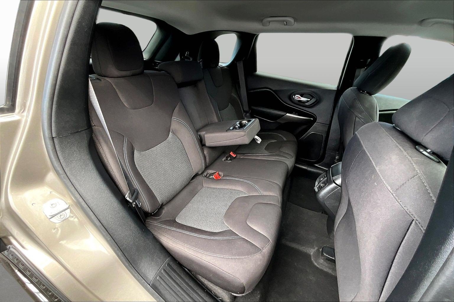 2020 Jeep Cherokee Latitude