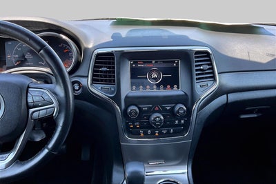 2018 Jeep Grand Cherokee Laredo E