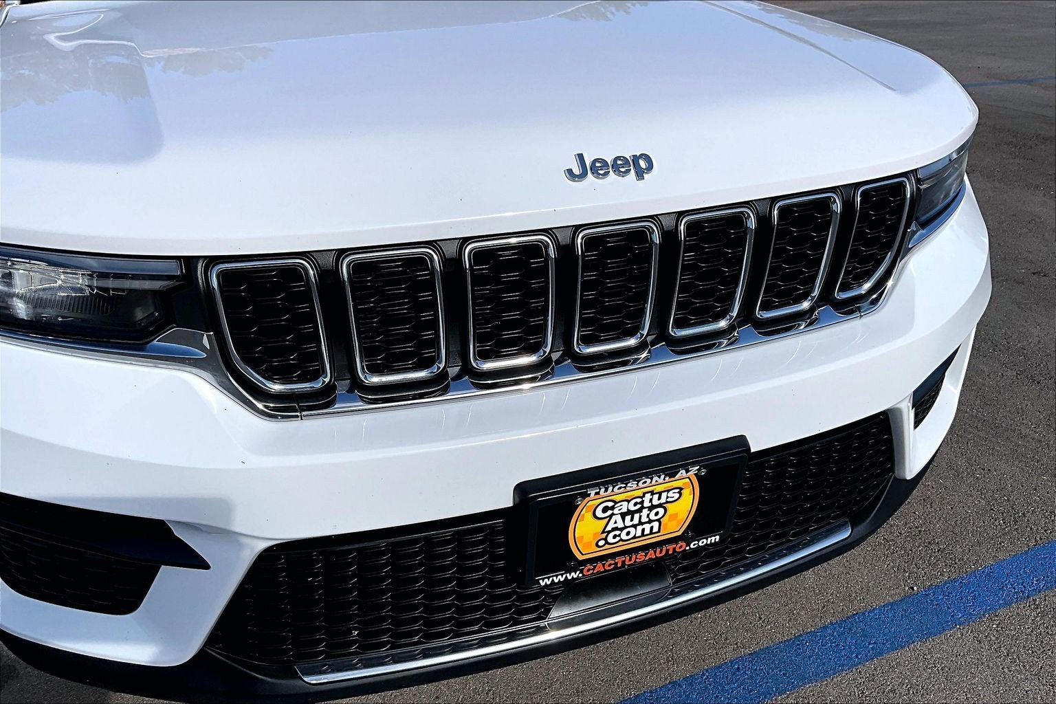 2023 Jeep Grand Cherokee Laredo
