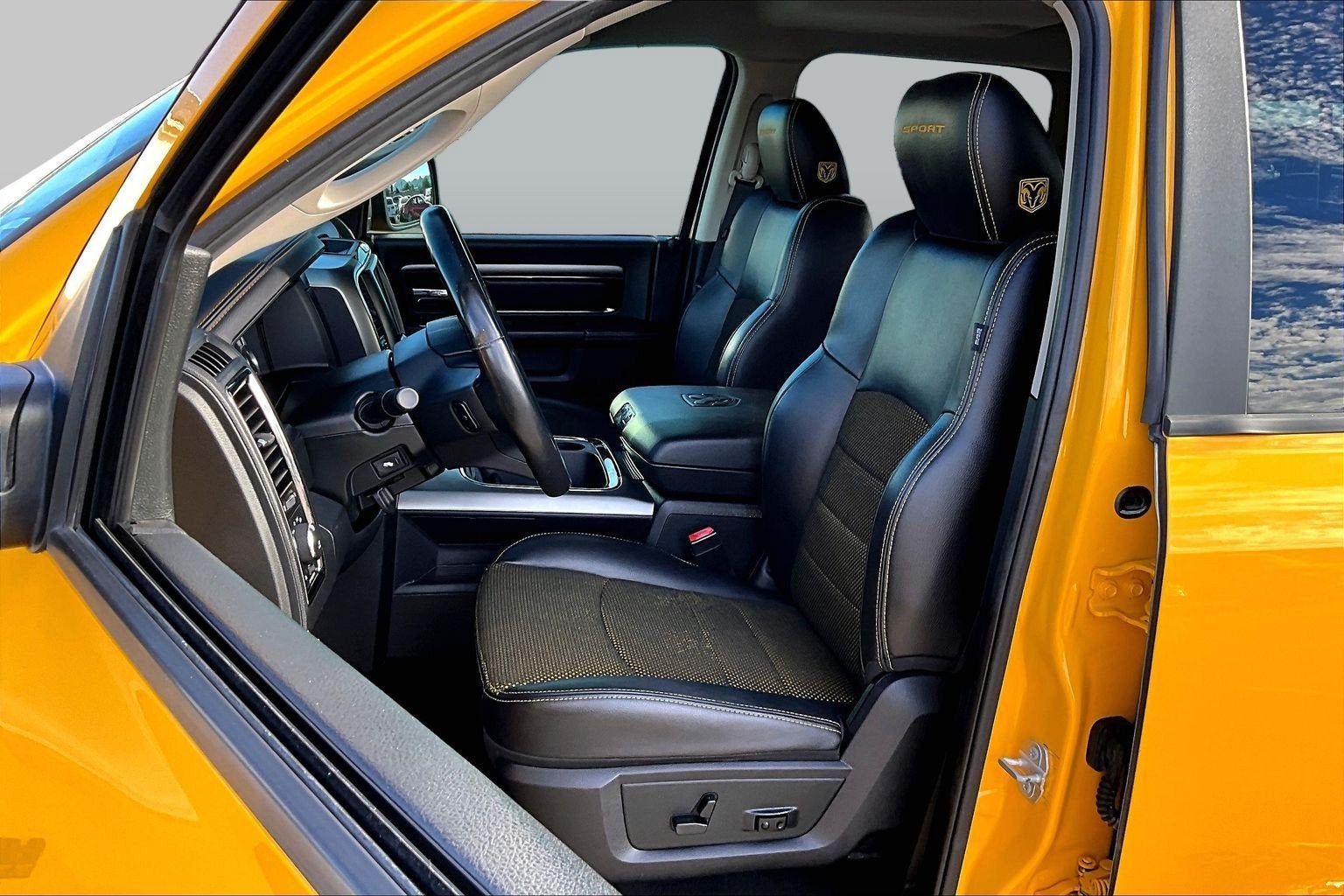 2016 RAM 1500 Sport