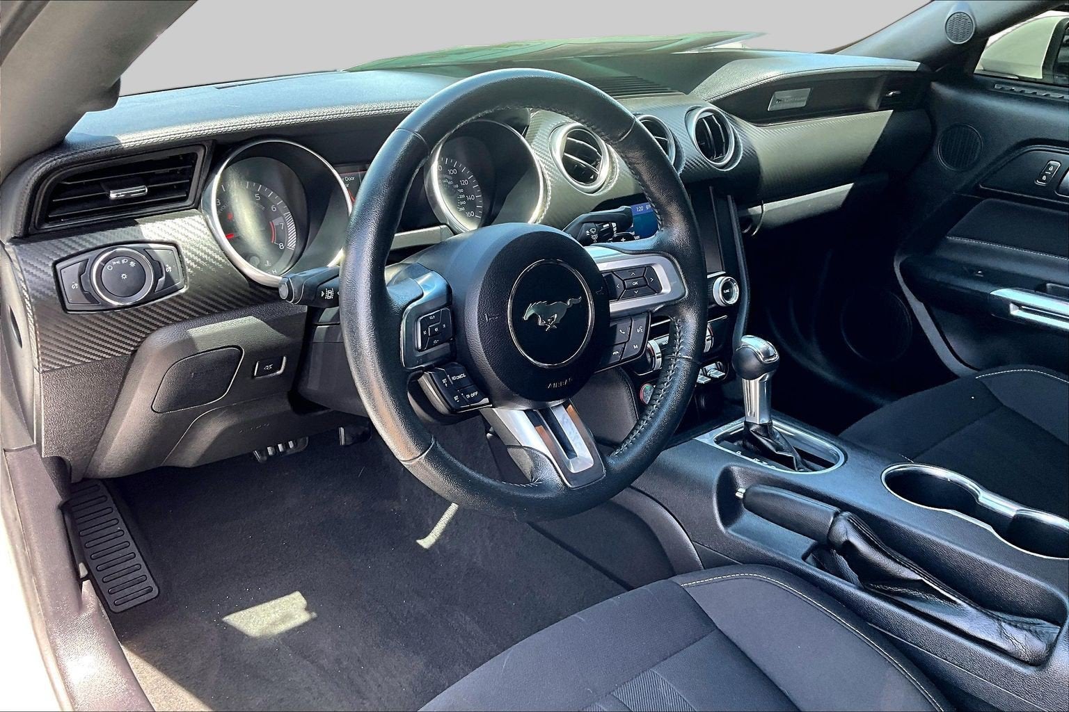 2021 Ford Mustang EcoBoost