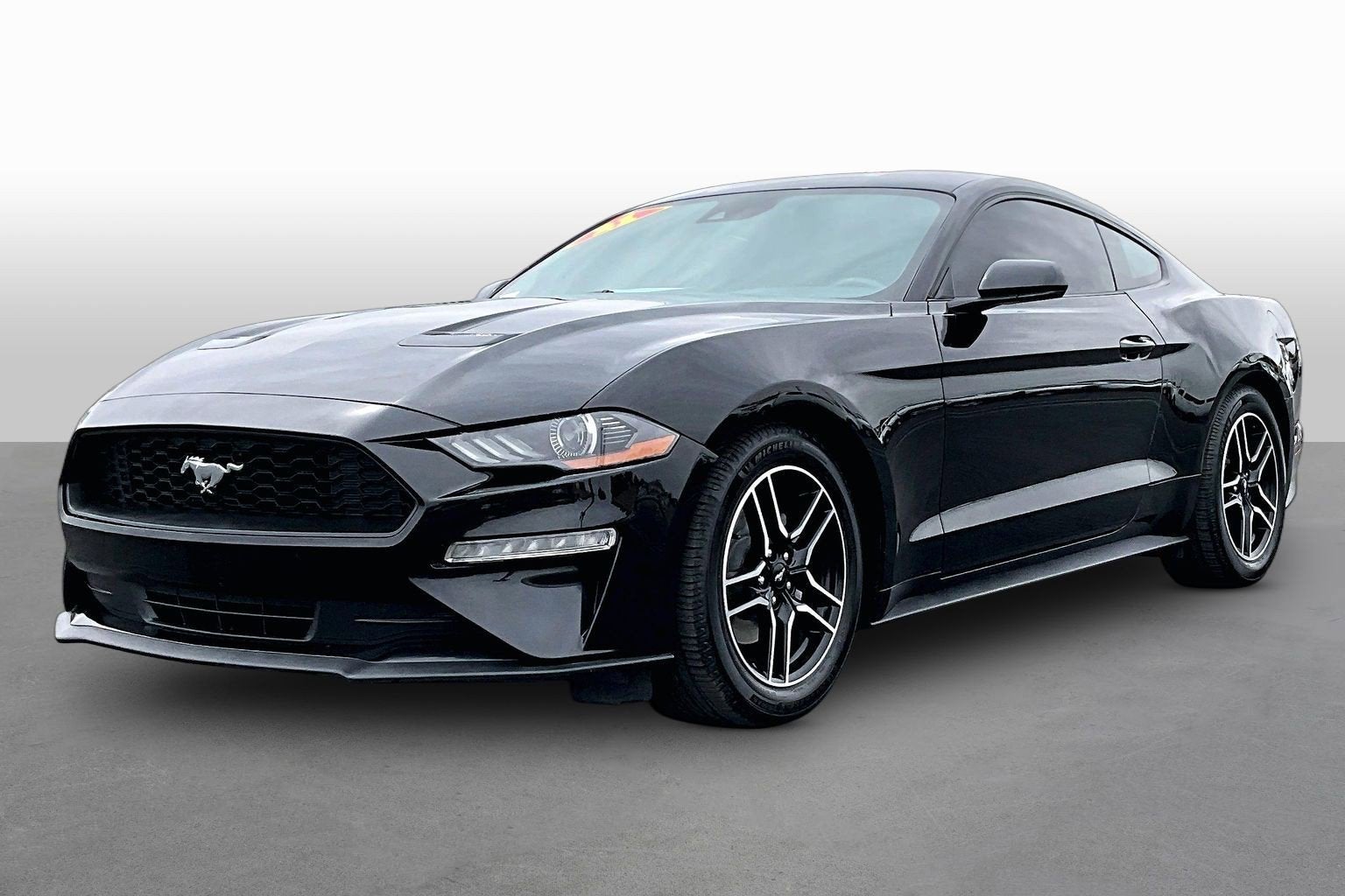 2021 Ford Mustang EcoBoost