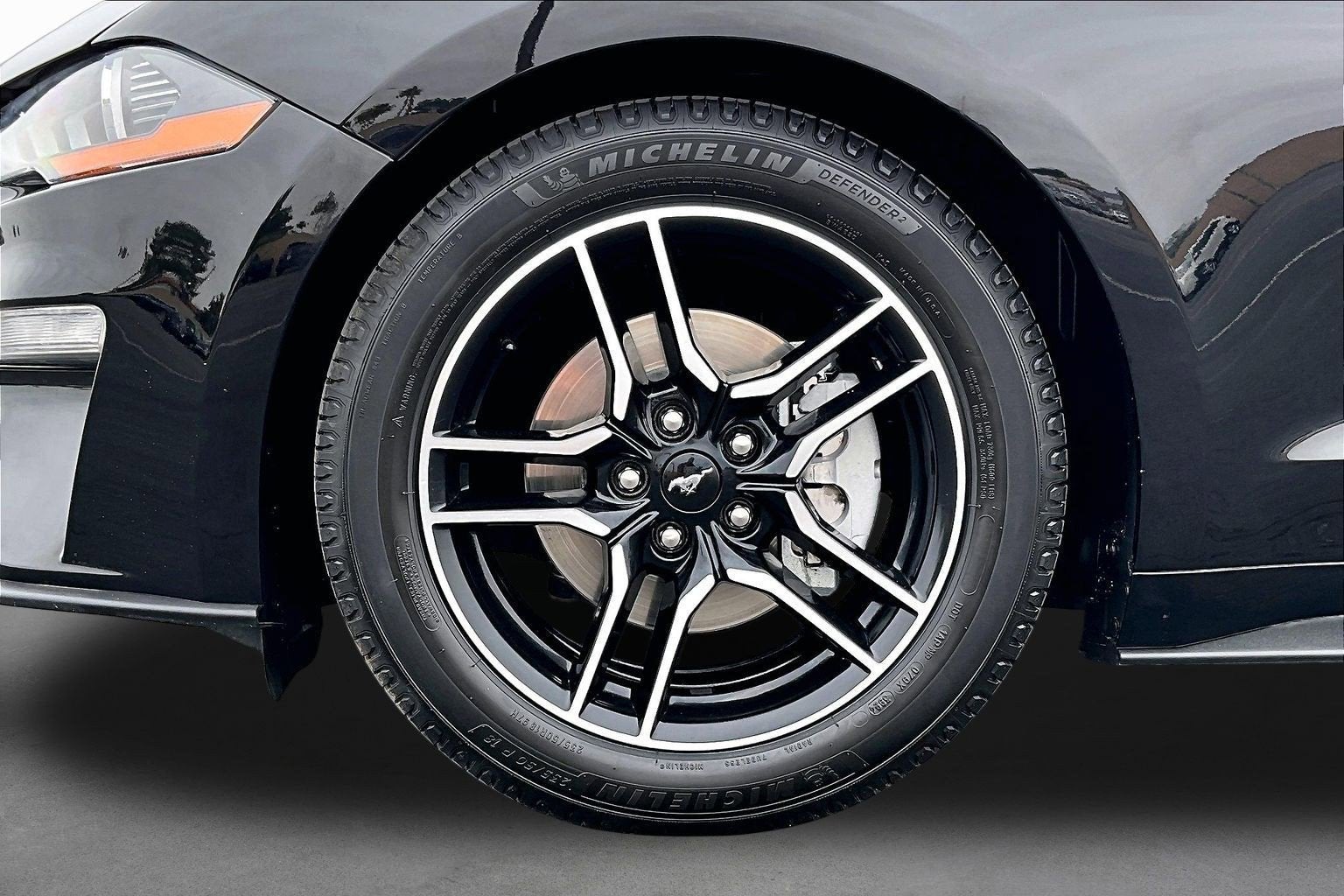 2021 Ford Mustang EcoBoost