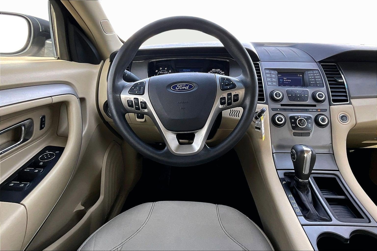 2015 Ford Taurus SE