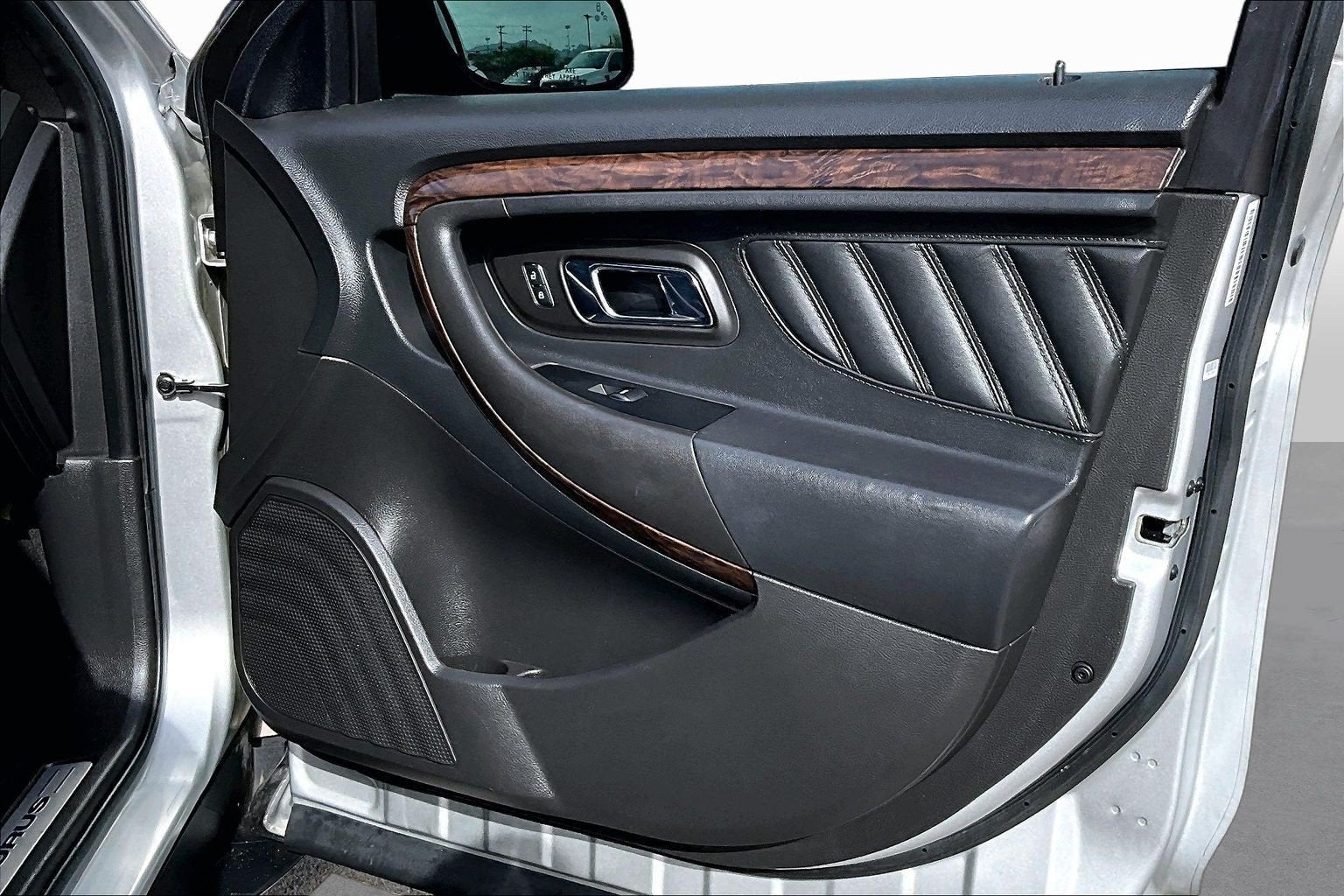 2019 Ford Taurus Limited