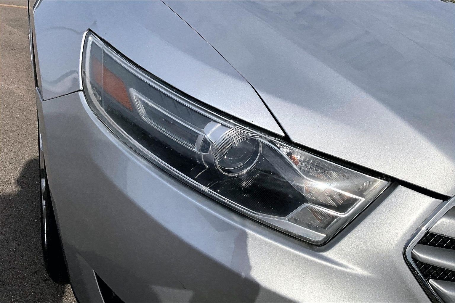 2019 Ford Taurus Limited
