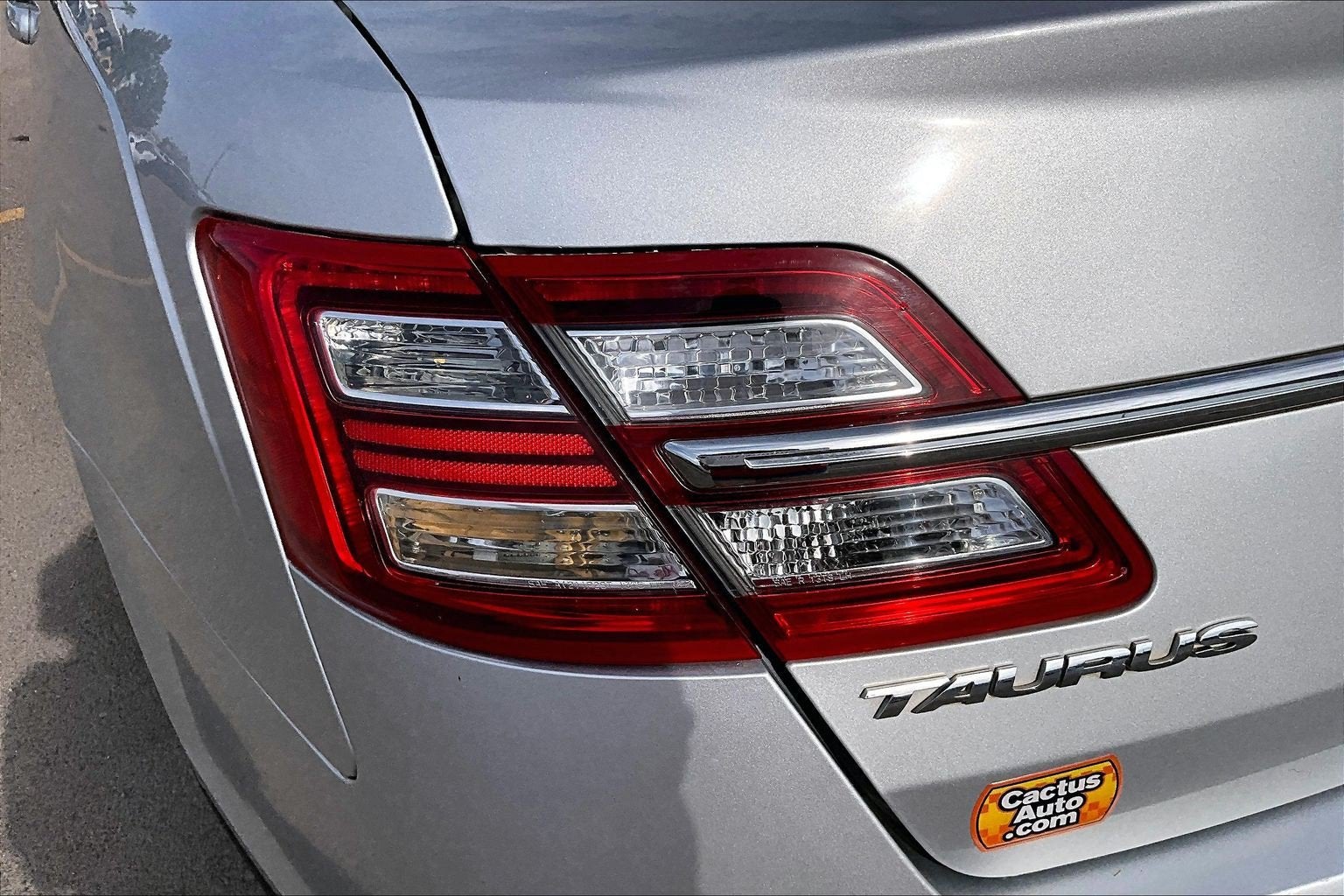 2019 Ford Taurus Limited