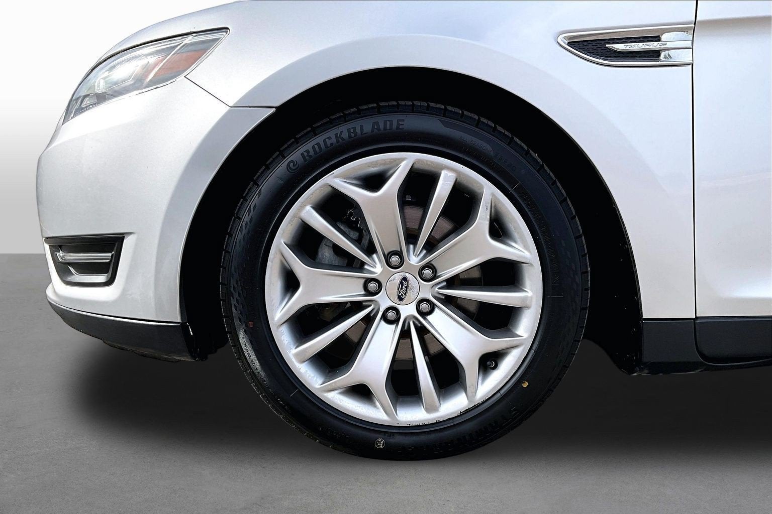 2019 Ford Taurus Limited