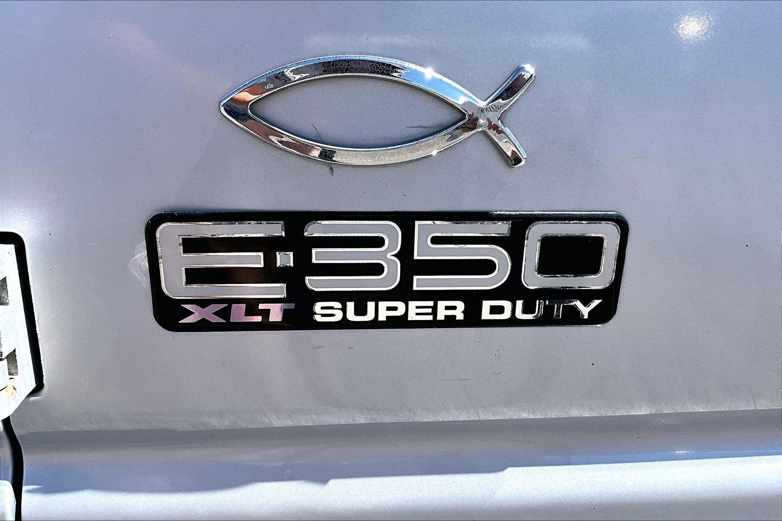 2005 Ford Econoline Wagon XL