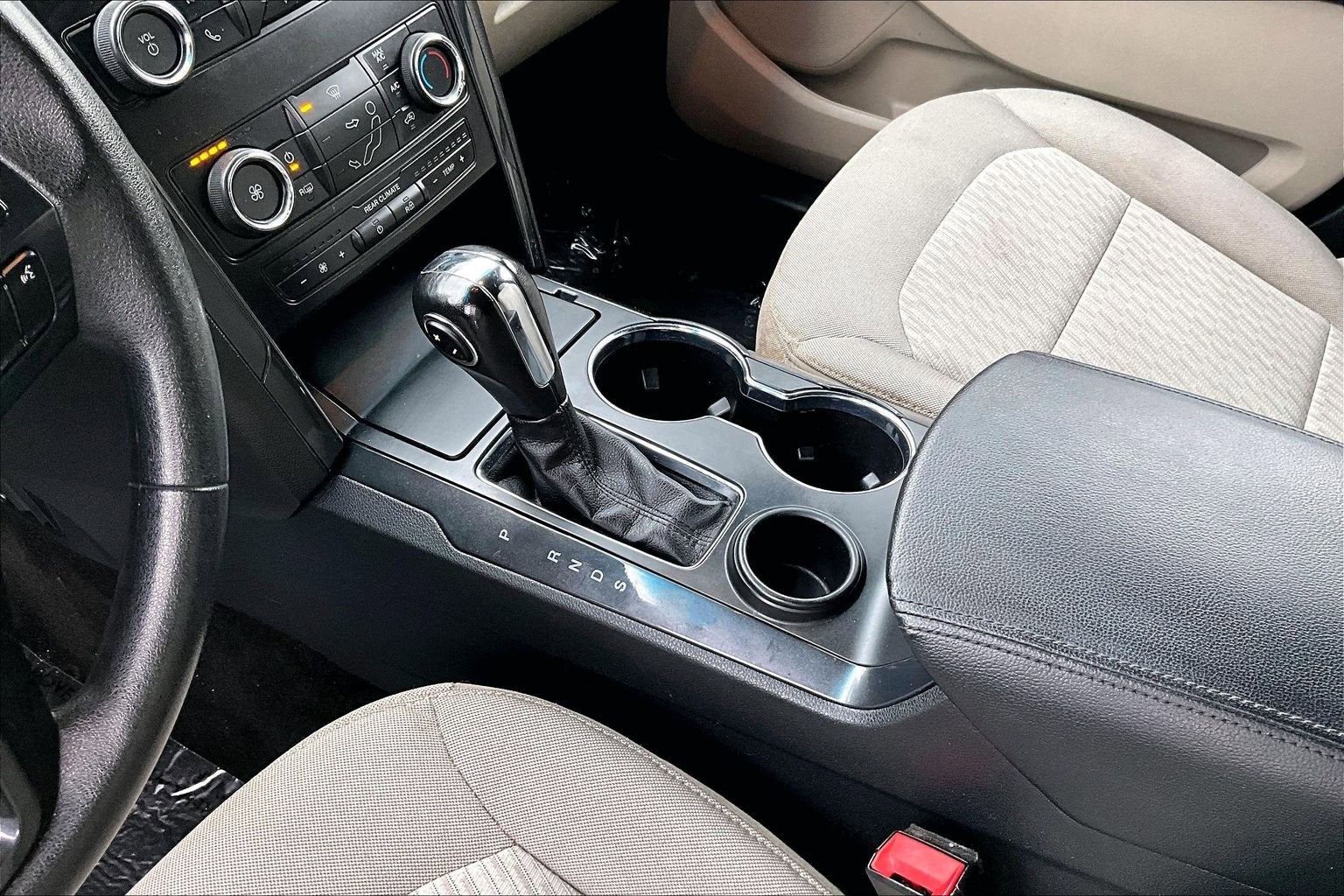 2018 Ford Explorer Base