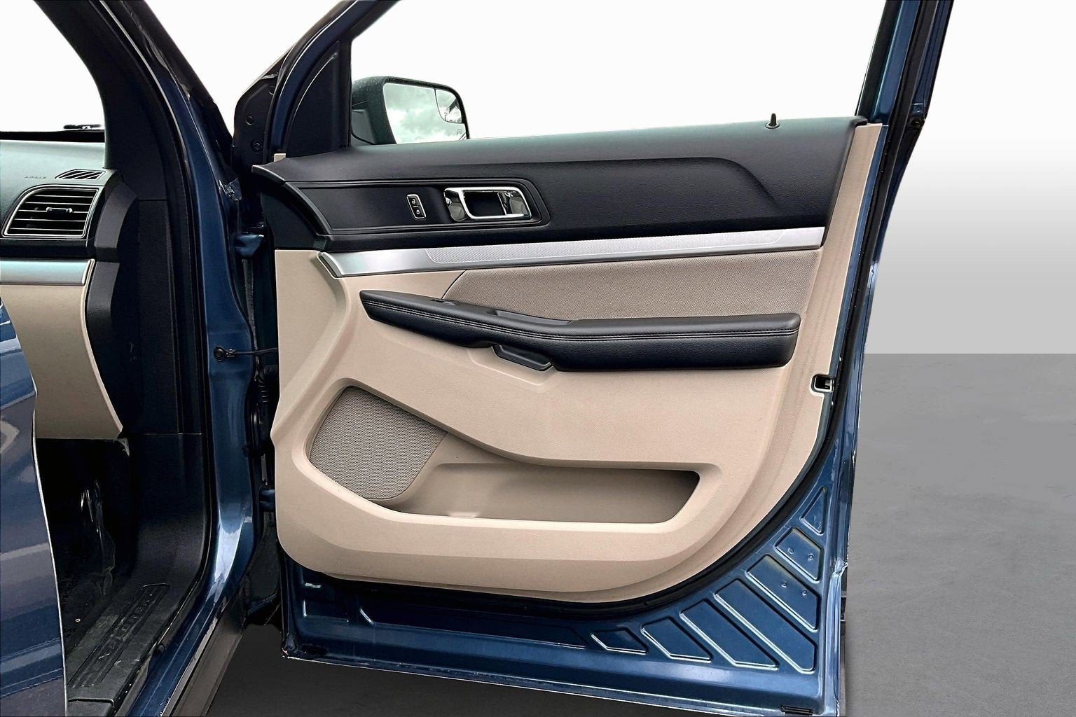 2018 Ford Explorer Base