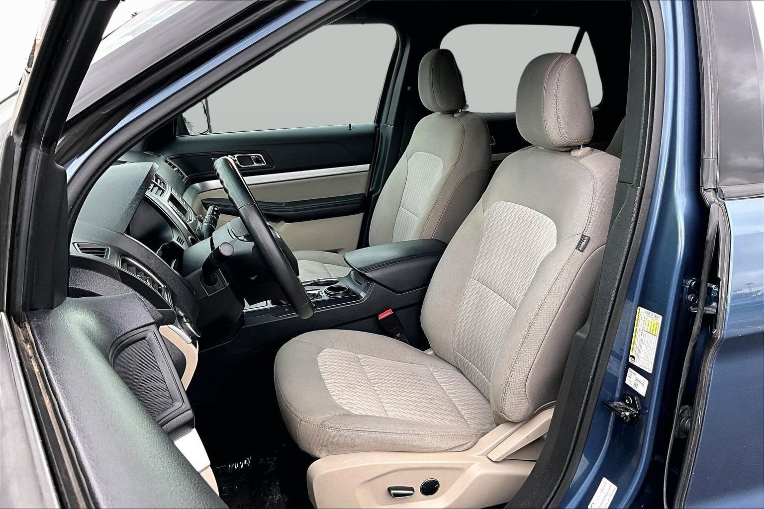 2018 Ford Explorer Base