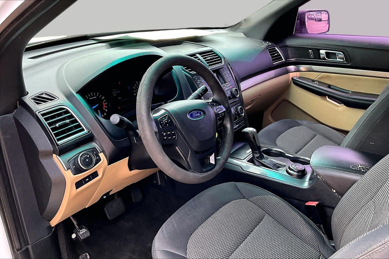 2017 Ford Explorer Base