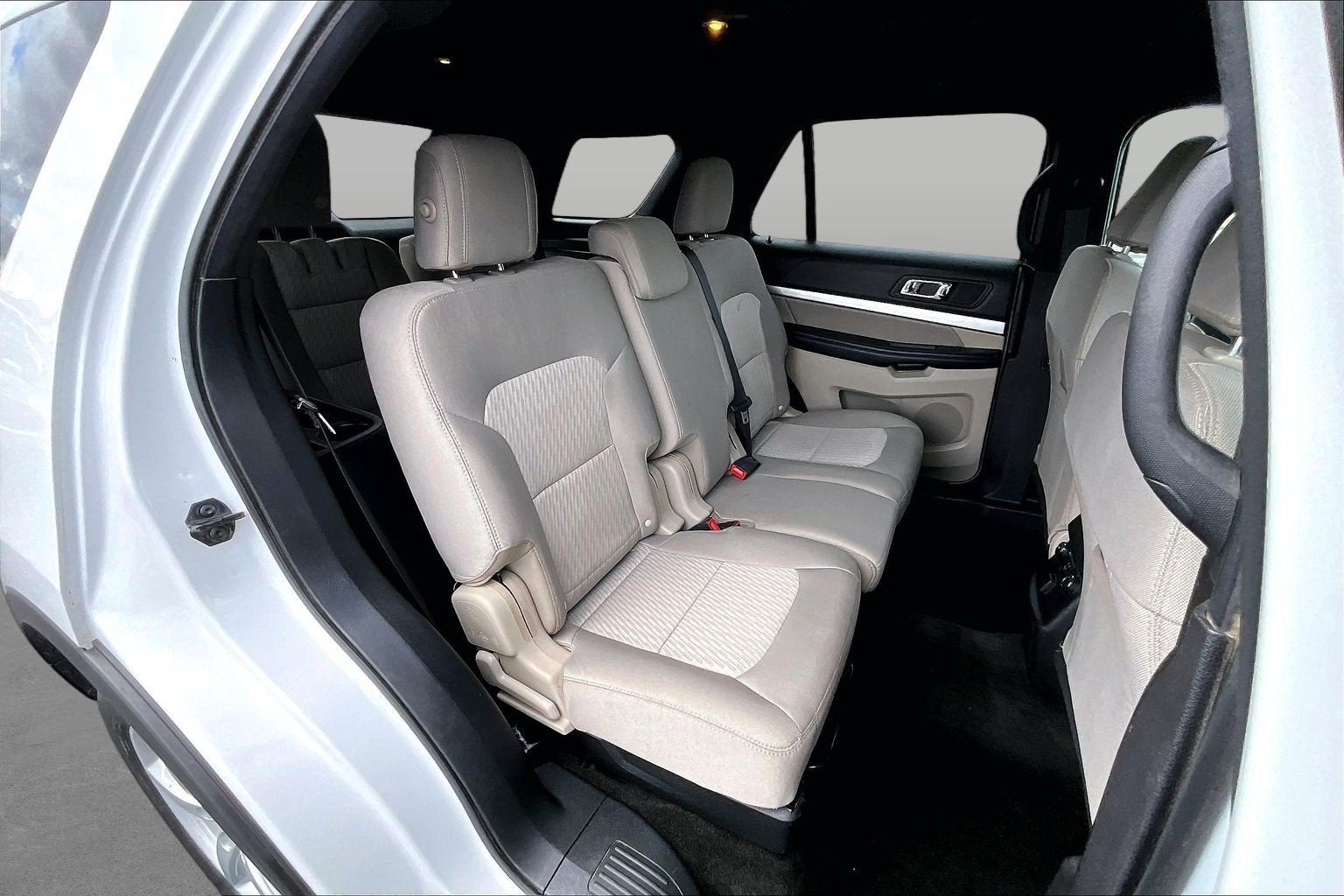 2018 Ford Explorer Base