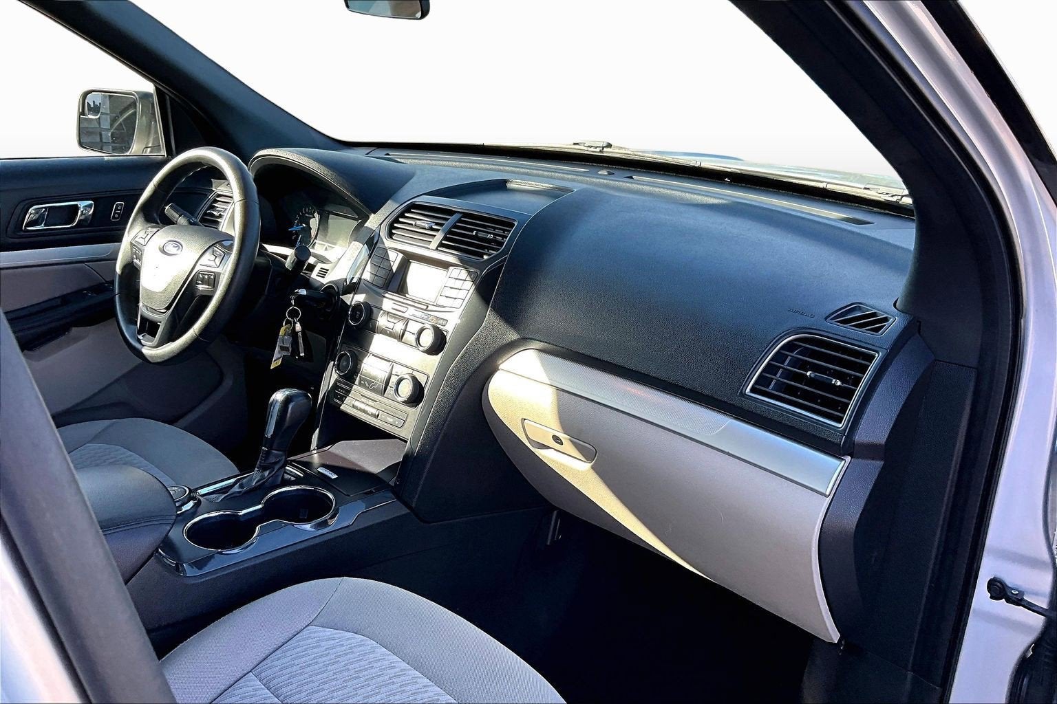 2018 Ford Explorer Base