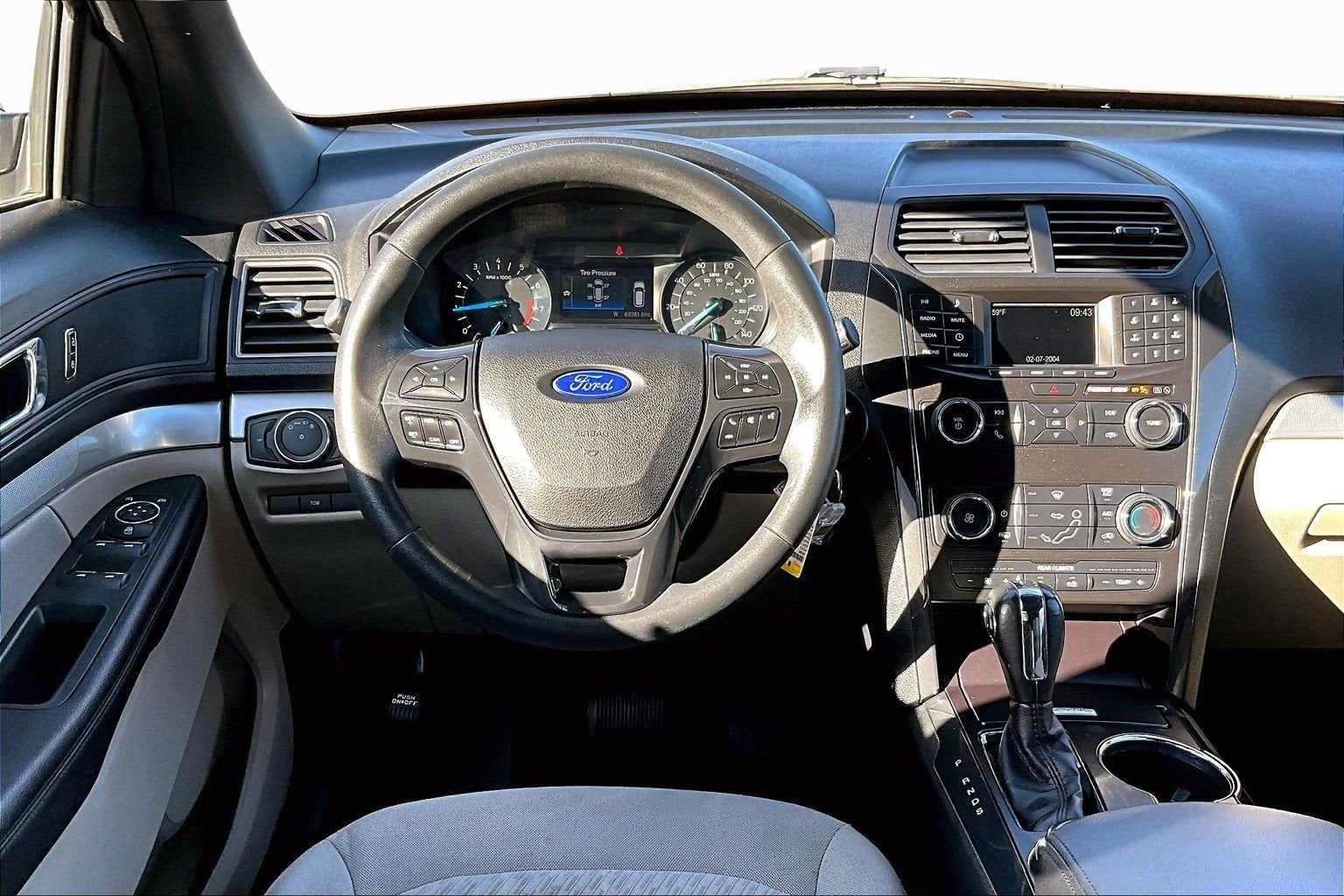 2018 Ford Explorer Base