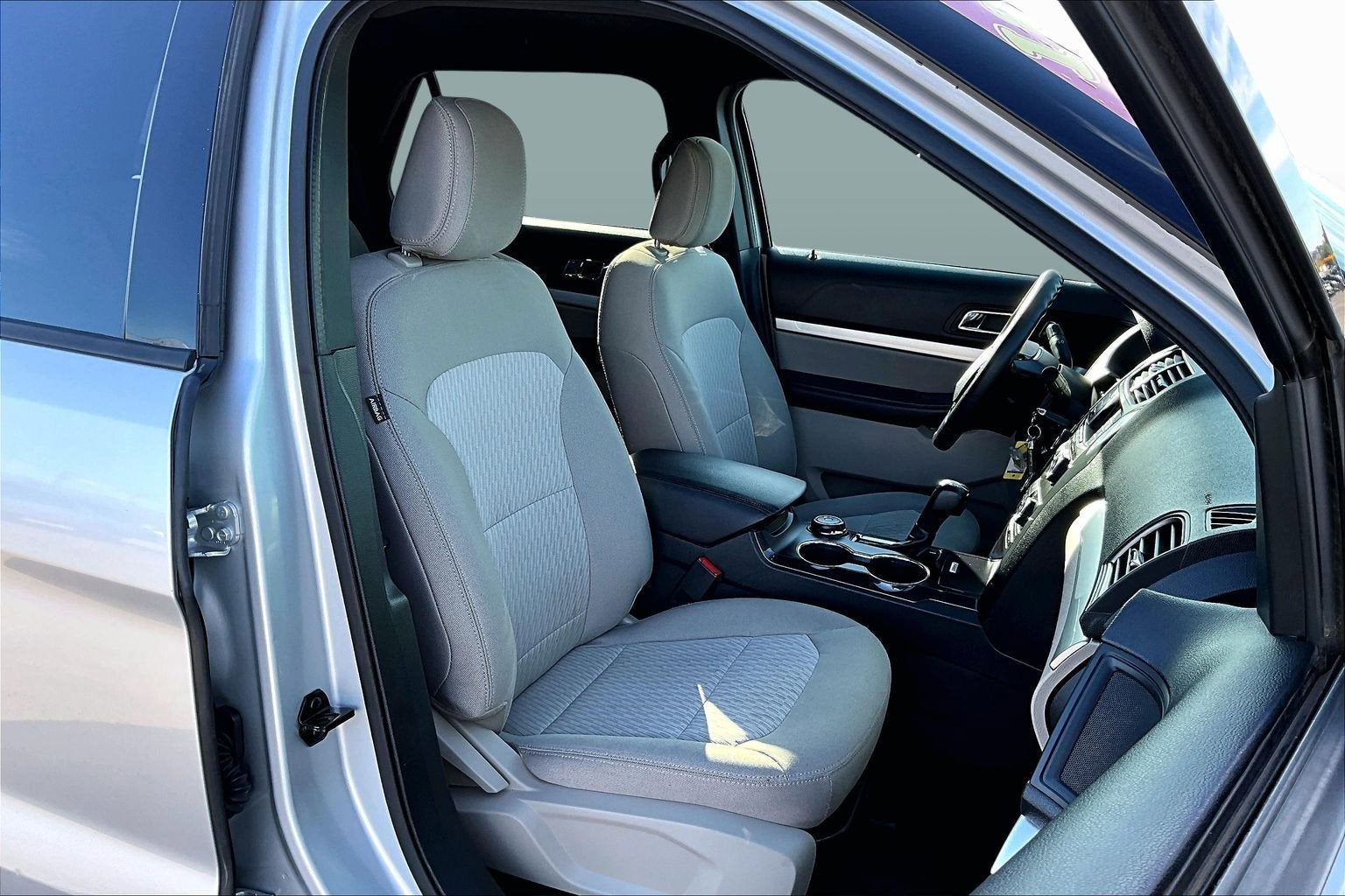 2018 Ford Explorer Base