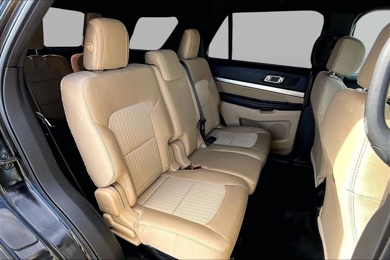 2016 Ford Explorer Base