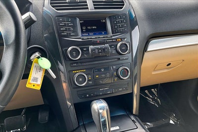 2017 Ford Explorer Base