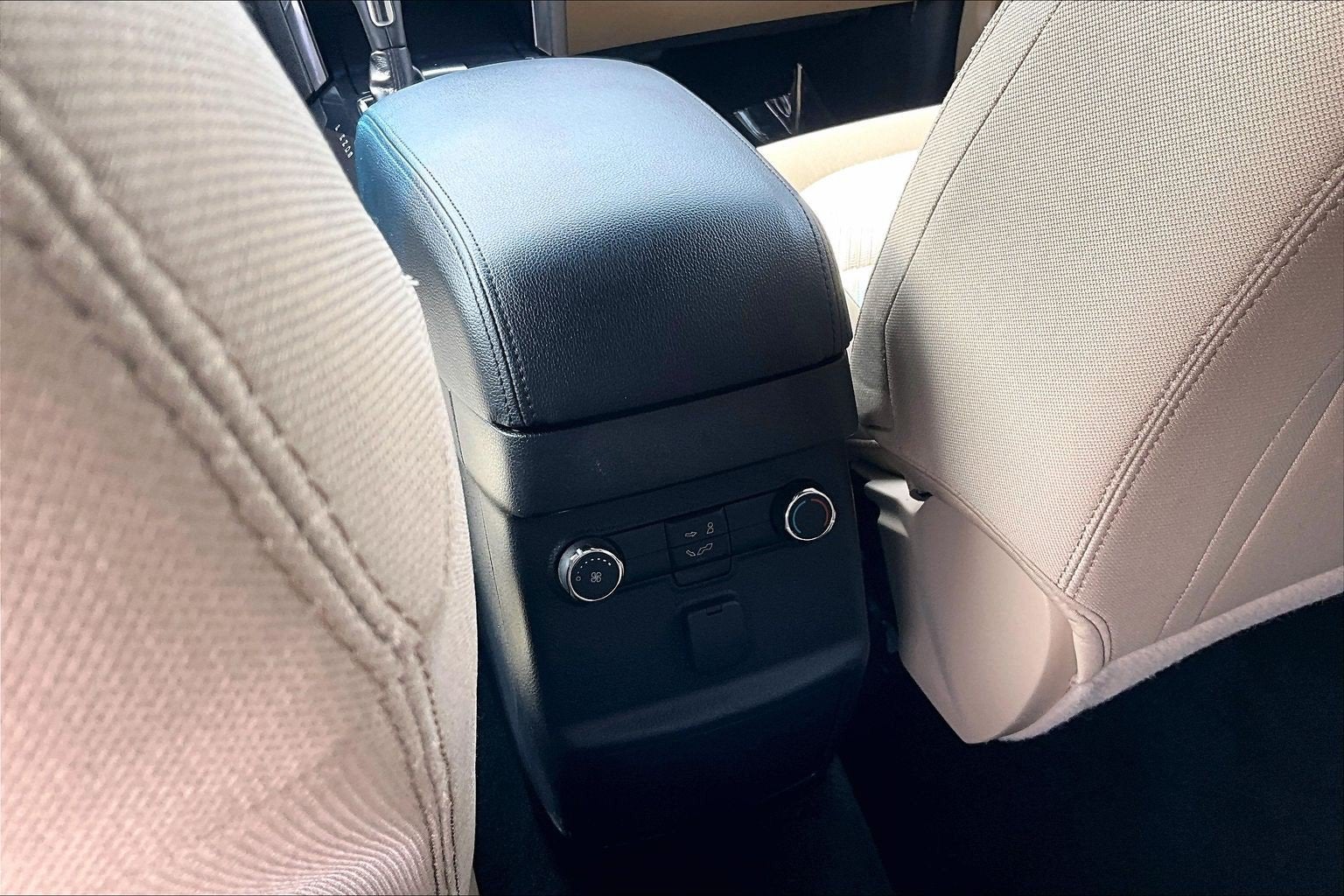 2017 Ford Explorer Base