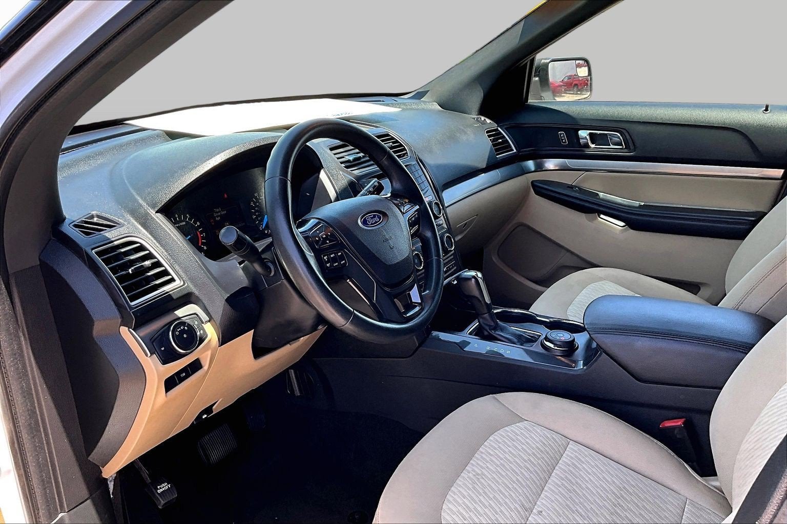 2017 Ford Explorer Base