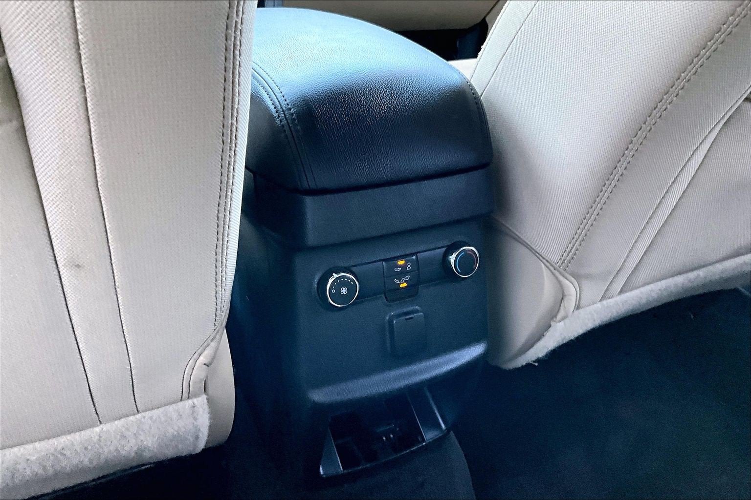 2017 Ford Explorer Base