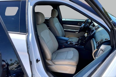 2017 Ford Explorer Base