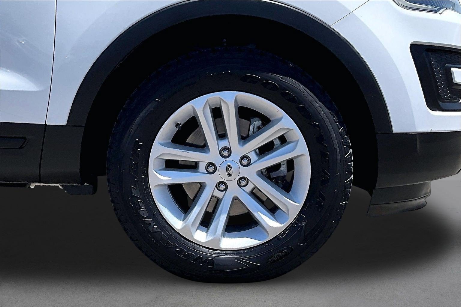 2017 Ford Explorer Base