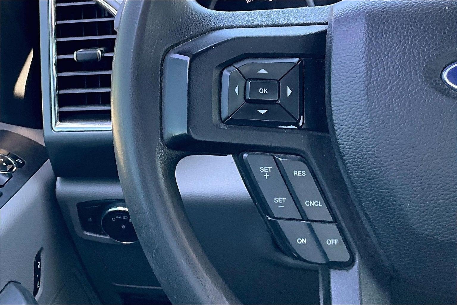 2017 Ford Super Duty F-250 SRW Lariat