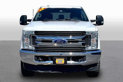 2017 Ford Super Duty F-250 SRW Lariat