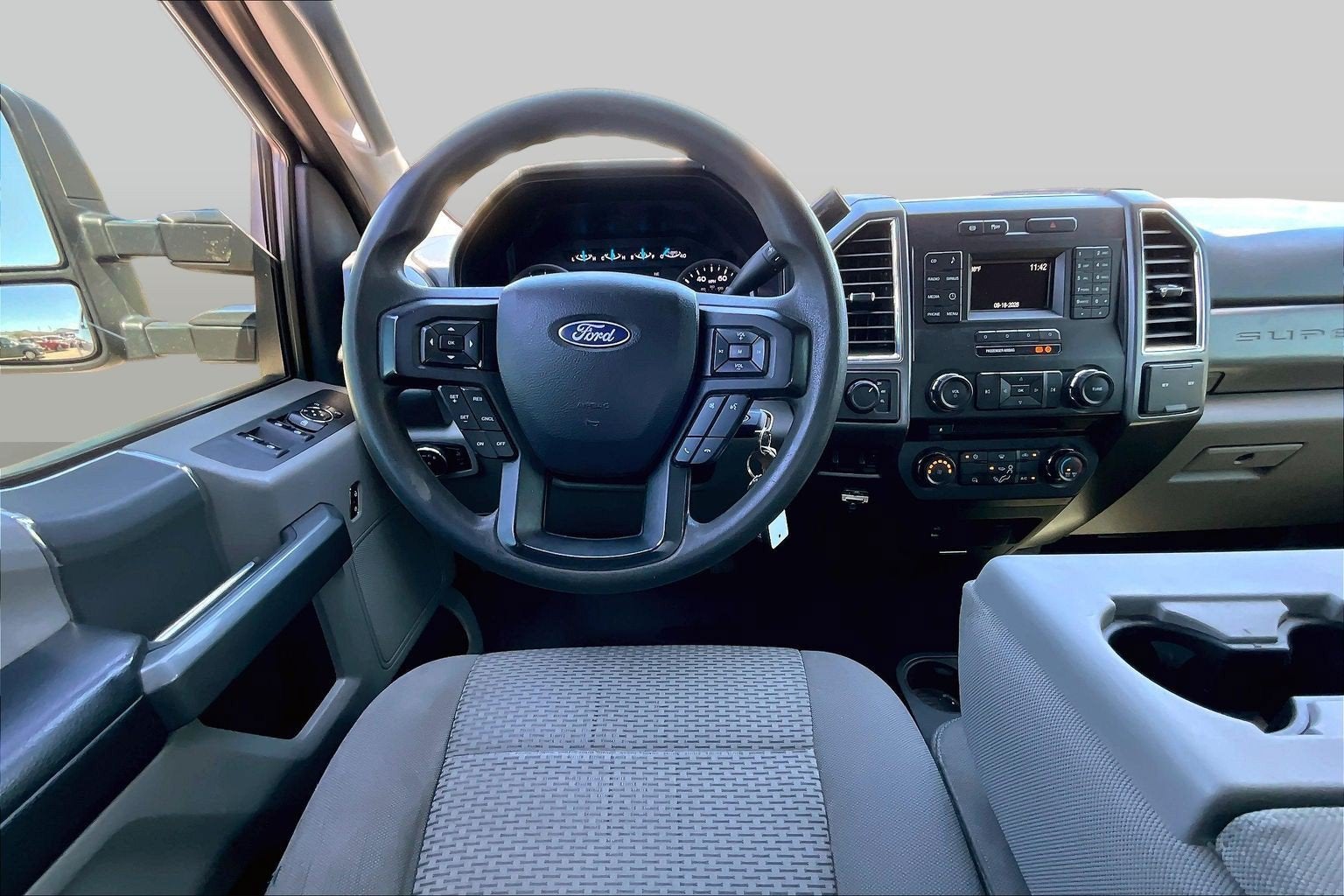 2017 Ford Super Duty F-250 SRW Lariat