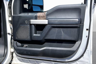 2017 Ford Super Duty F-250 SRW Lariat