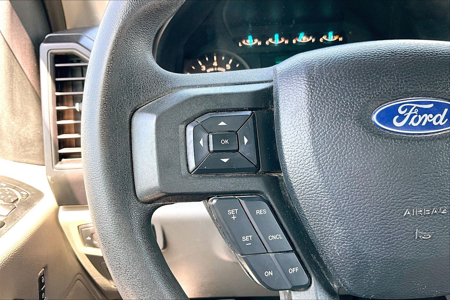 2020 Ford F-150 XL - Photo 18