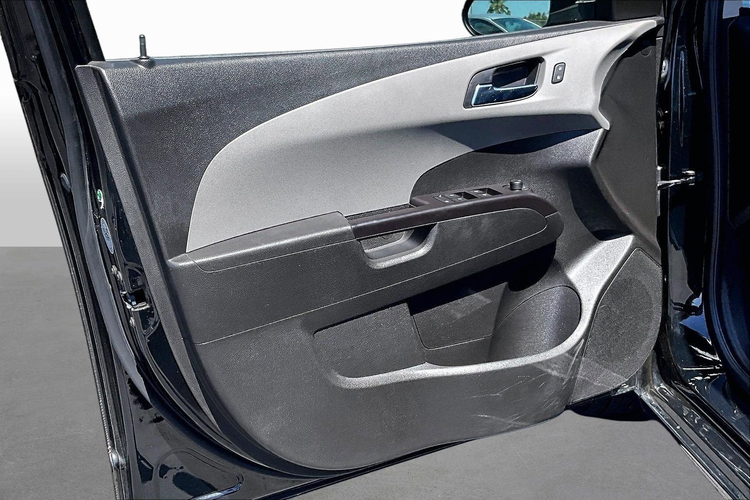 2020 Chevrolet Sonic LT