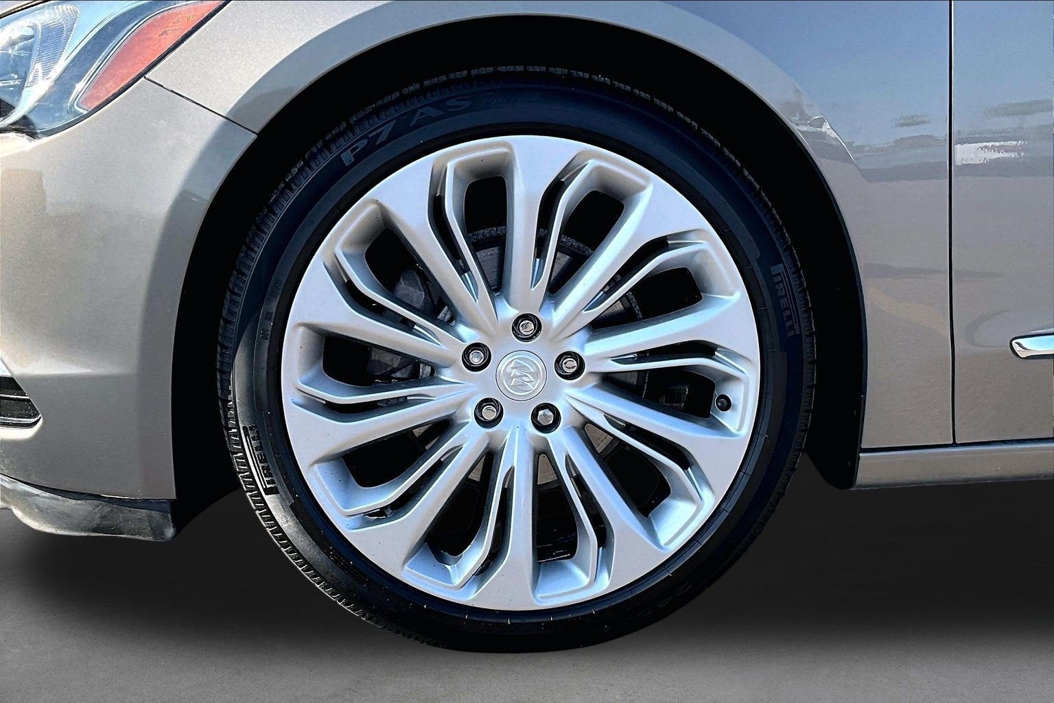 2017 Buick LaCrosse Premium - Photo 8