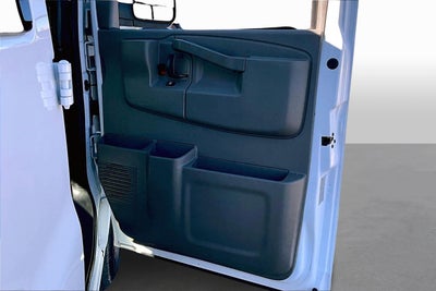 2017 Chevrolet Express Passenger LS