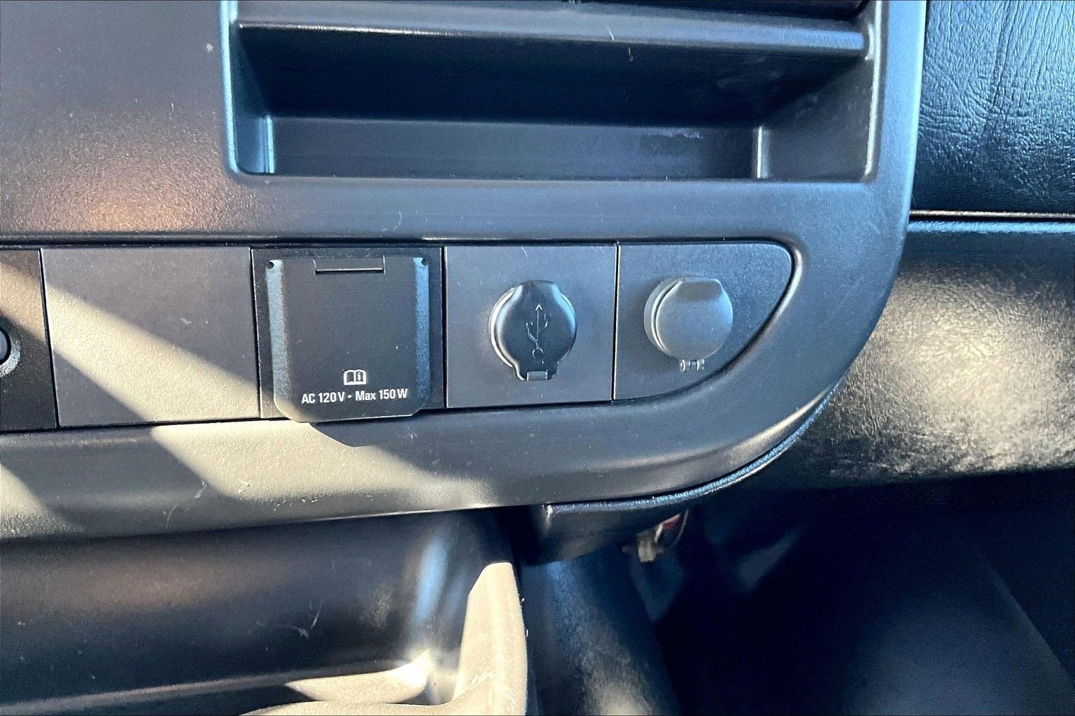 2017 Chevrolet Express Passenger LS