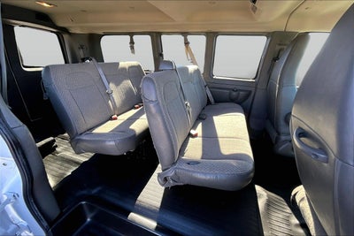 2017 Chevrolet Express Passenger LS
