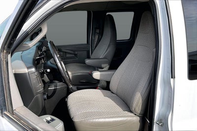 2019 Chevrolet Express Passenger LS