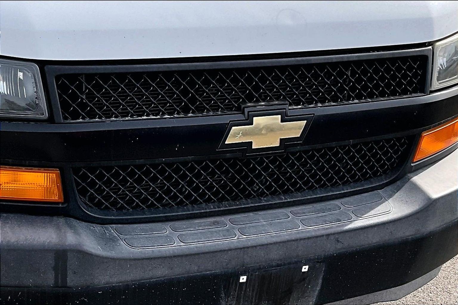 2019 Chevrolet Express Passenger LS