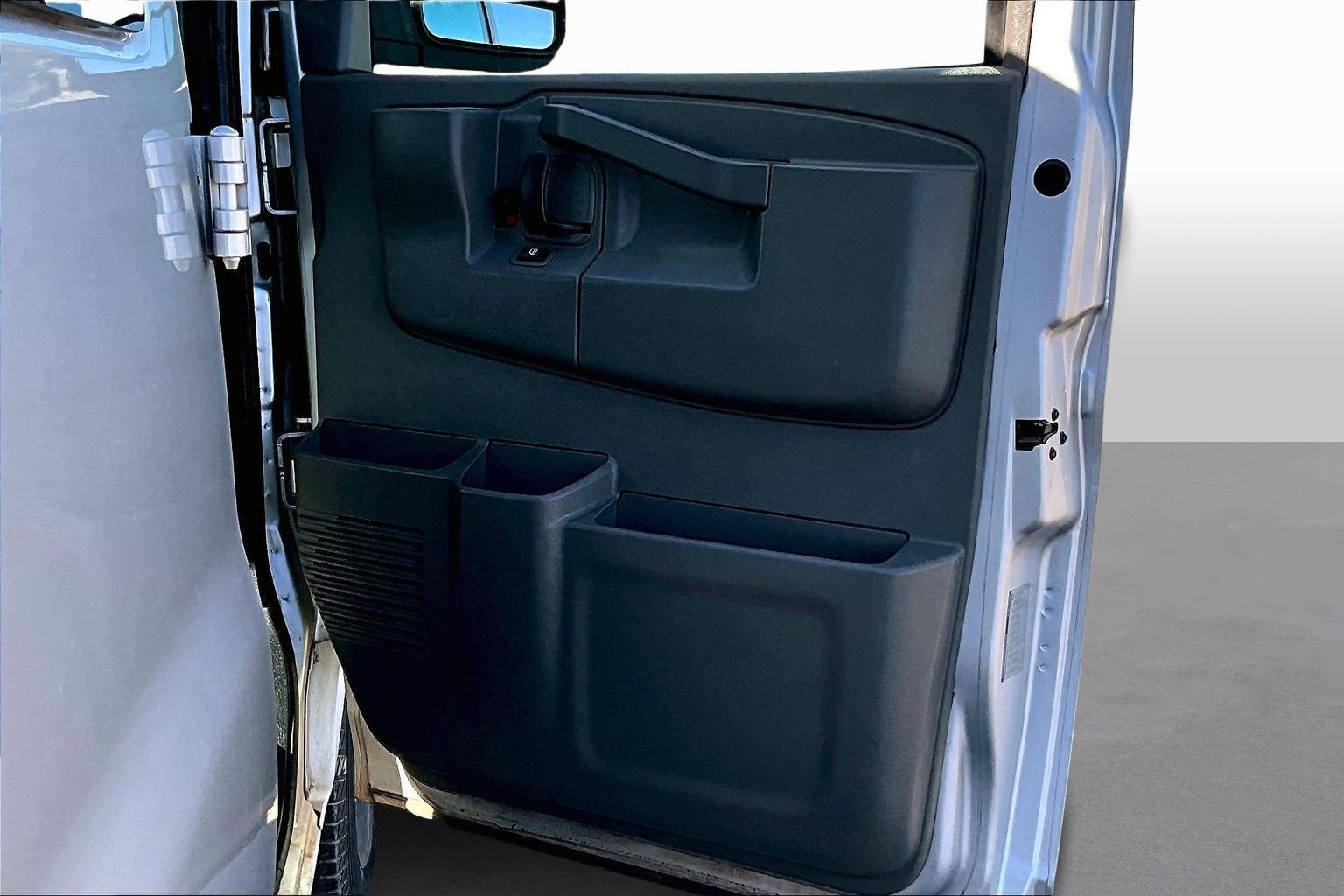 2016 Chevrolet Express Passenger LT