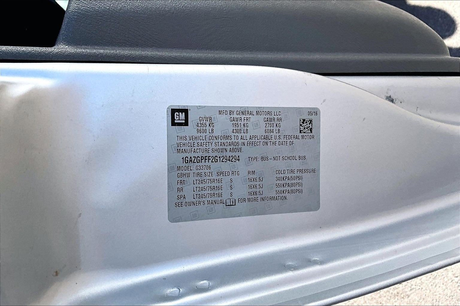 2016 Chevrolet Express Passenger LT