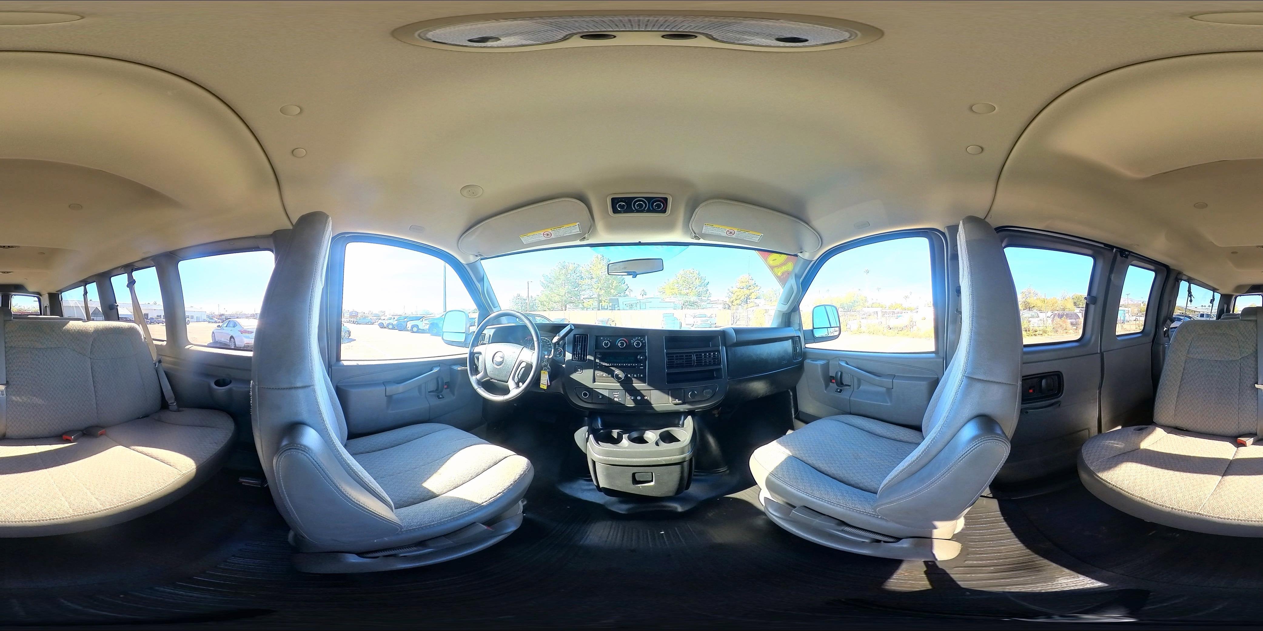 2016 Chevrolet Express Passenger LT