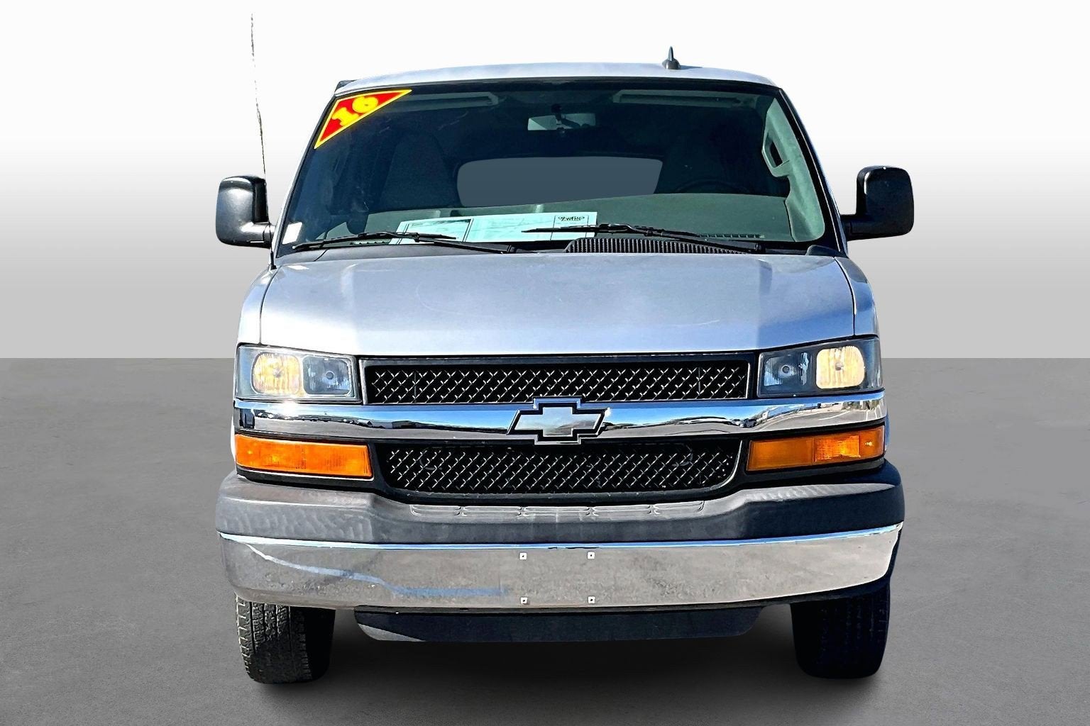 2016 Chevrolet Express Passenger LT