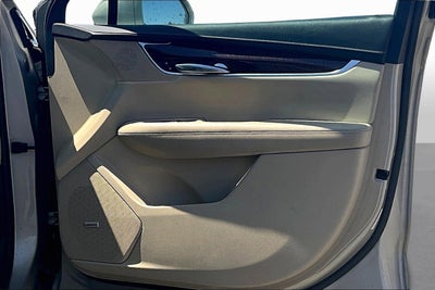 2017 Cadillac XT5 Luxury FWD