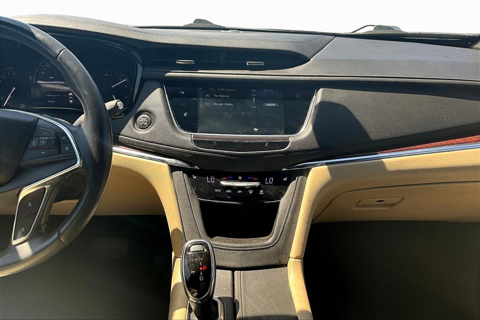 2017 Cadillac XT5 Luxury FWD