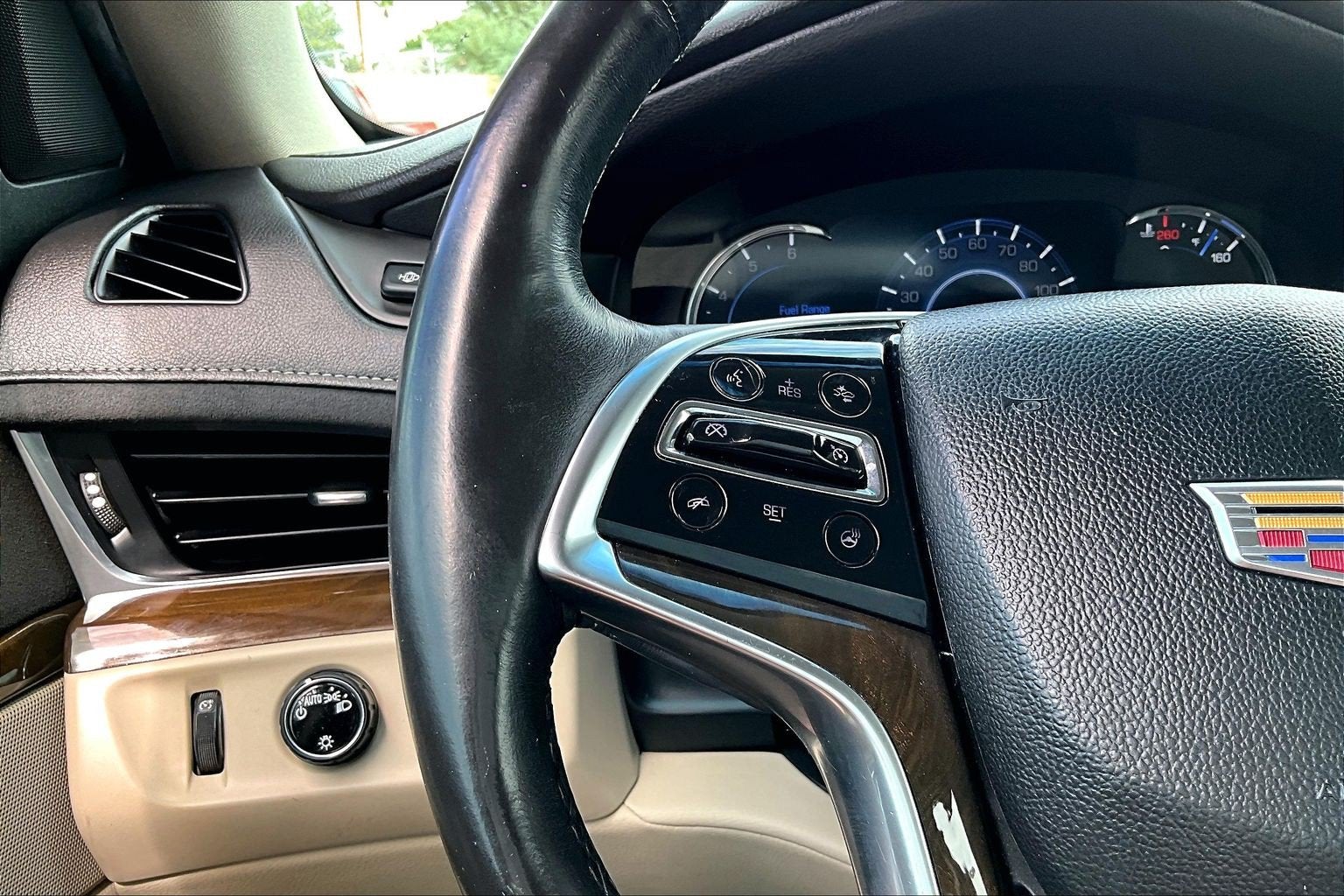 2018 Cadillac Escalade Luxury