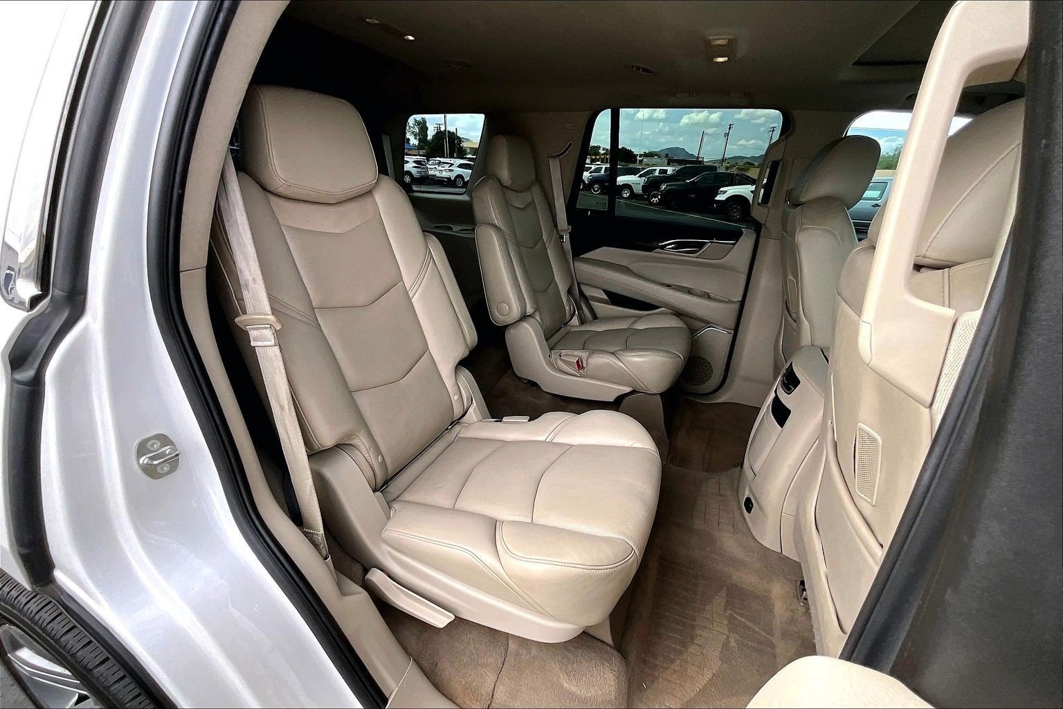2018 Cadillac Escalade Luxury